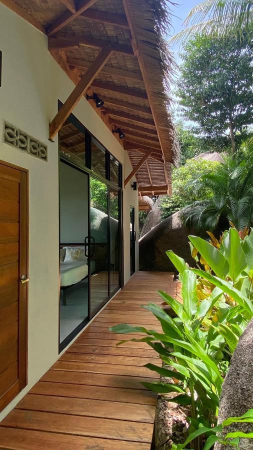 Wao Villa - Infinity Pool - Seaview - Garden Thong Sala Bagian luar foto